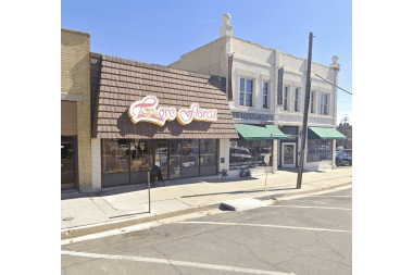 Love Floral florist arranging flowers