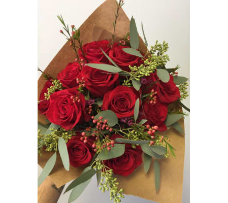12 Red Roses Wrapped
