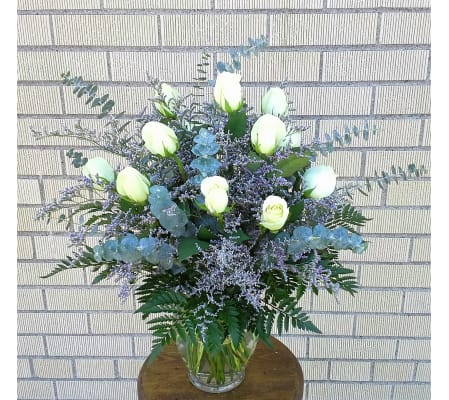 Pure Elegance Rose Vase