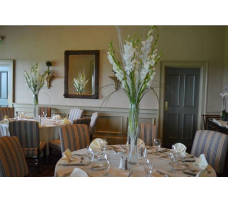 TALL & ELEGANT CENTERPIECES