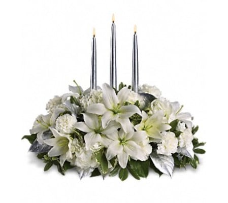 Luxurious white blooms