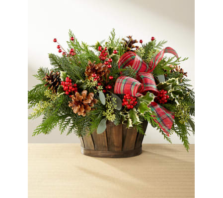 Holiday Homecoming Evergreen Basket