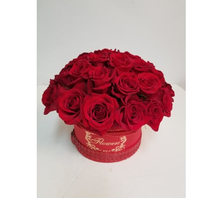 25 Red Roses in a Couture Box