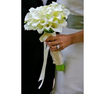 miniature calla lily bridal bouquet