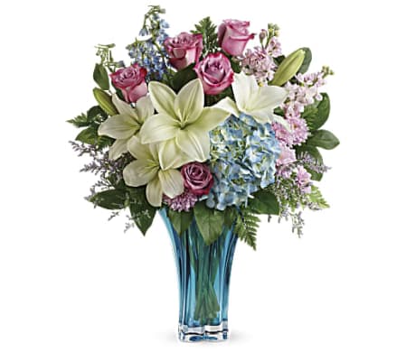 Heart's Pirouette Vase