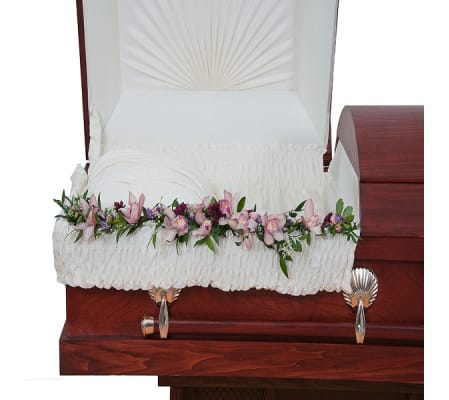 Forever Cherished Garland DW