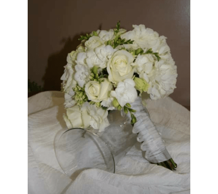 Romantic Cream and White Bouquet