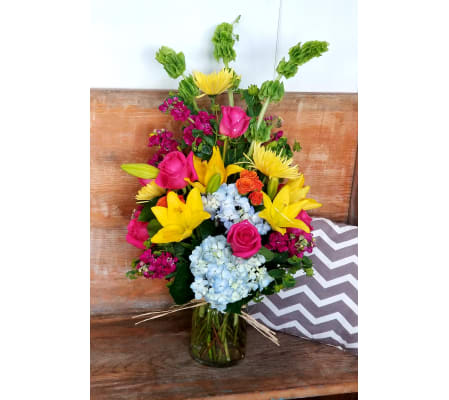 Cheerful Rose Bouquet