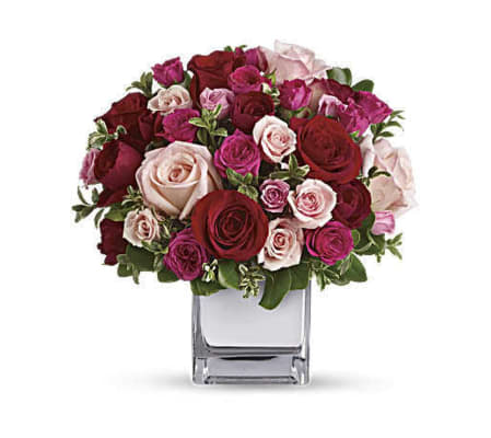 Love Medley With Red Roses