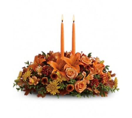 Family Gathering Centrepiece by Teleflora Flowers