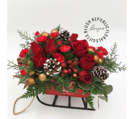 Christmas Sleigh Centerpiece