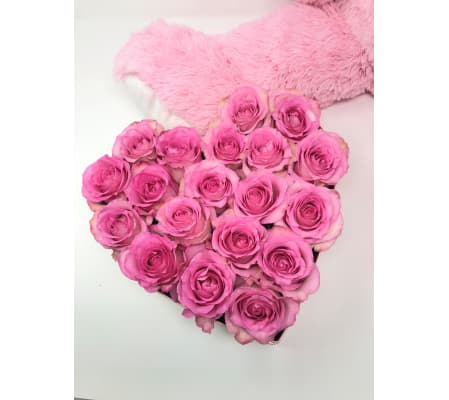 Small Heart Box -19 Pink Roses
