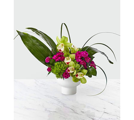 The FTD Pure Beauty Bouquet