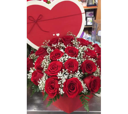 Red Heart Rose Bouquet