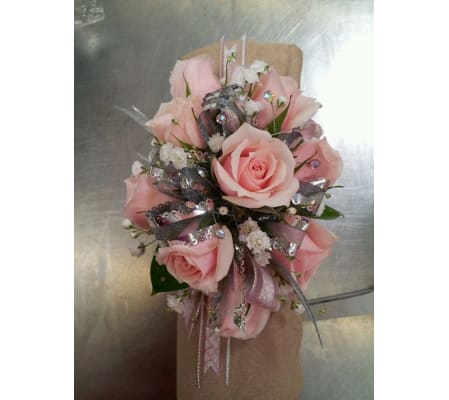 Donna Wrist Corsage