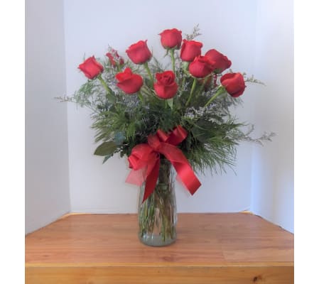 Lush Dozen Red Roses