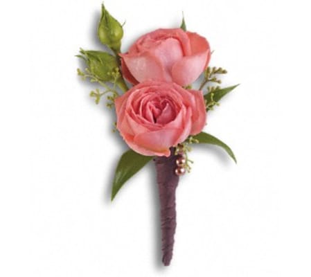 The Spray Rose Simplicity Boutonniere