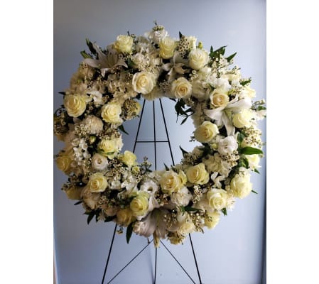 BELDEN'S REMEMBRANCE WREATH