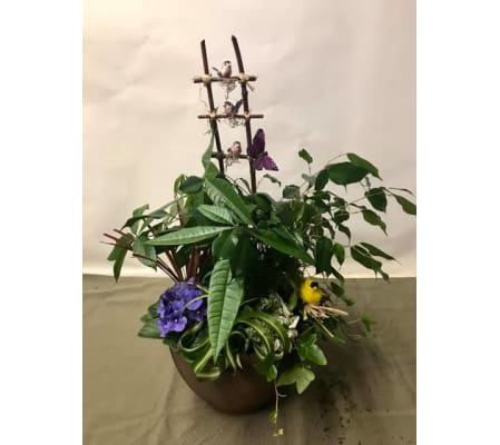 GORGEOUS GARDEN PLANTER