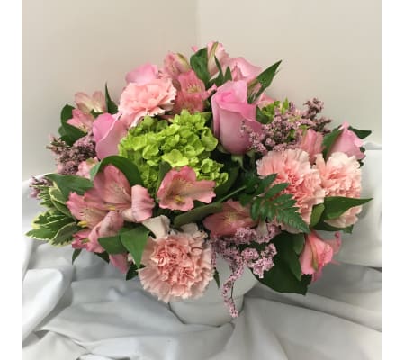 Mom's Charm by Rothe Florists