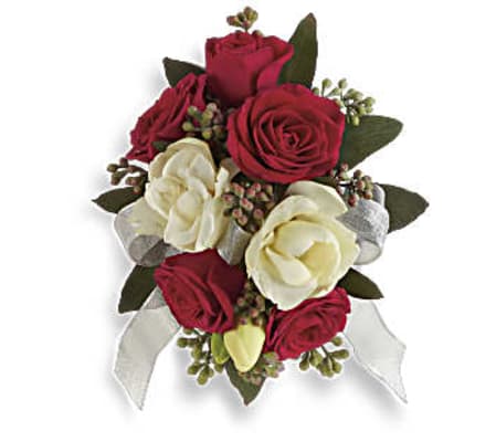 Oh La La Lovely Corsage *PLEASE CALL TO ORDER*