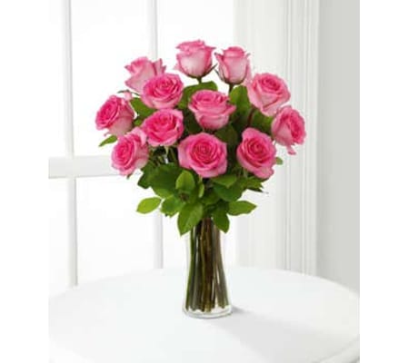 ELEGANT CLASSIC PINK ROSES