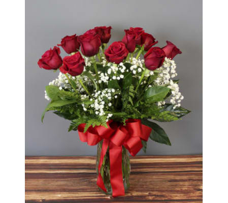 A Classic Red Rose Vase