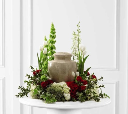 ASSORTED FLOWERS IN A GARDEN DESIGN FOR ANY URN
