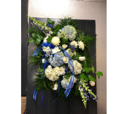 Loving Blooms Wall Spray