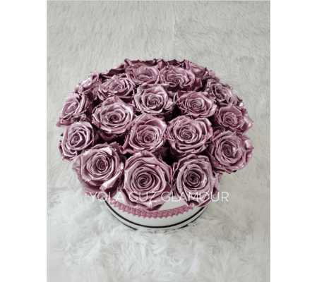 Preserved Metallica Pink Roses in Round Box 2 Years LifeSpan