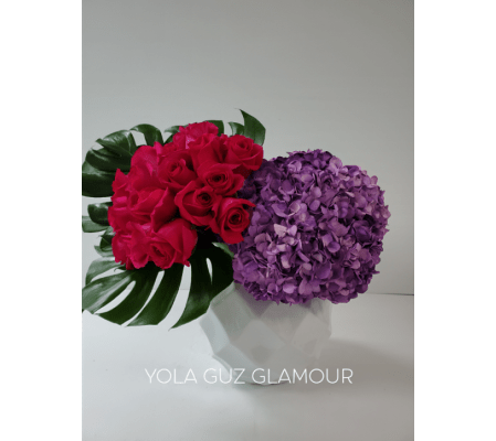 Passion Roses in Ceramic