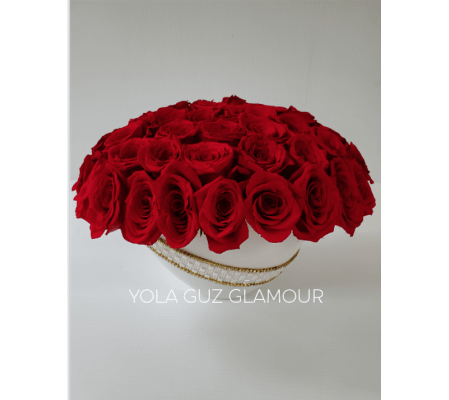 Channel Roses in White Ceramic