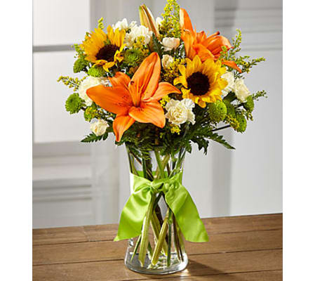 The FTD Country Calling Bouquet Vase Arrangement