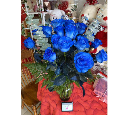 24 Impossibly Blue Roses