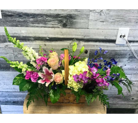 Elegance Garden Basket