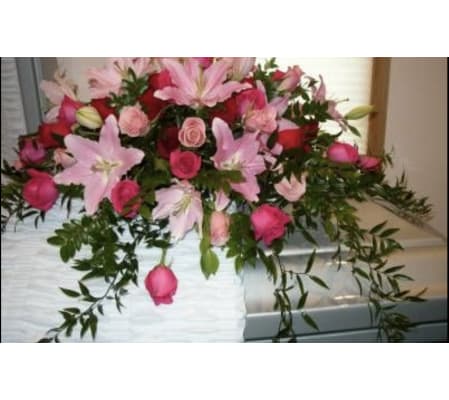 (Best Seller) Lilly and rose casket spray
