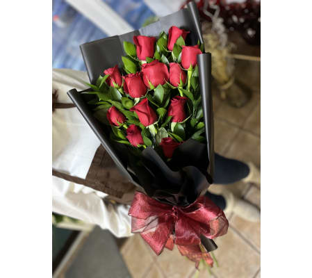 Elegant wrap in black