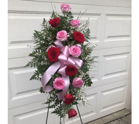 Dozen rose Easel Spray