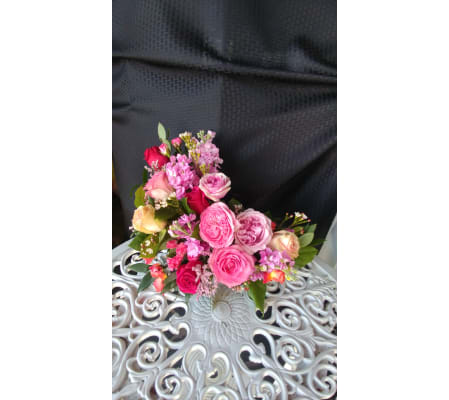 Urn Floral Crescent - Vertical Rose Garden