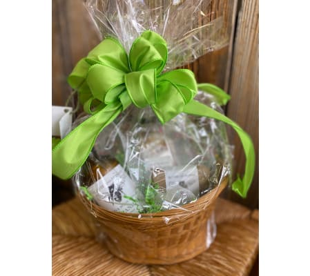 Blithe and Bonnie Luxury Basket