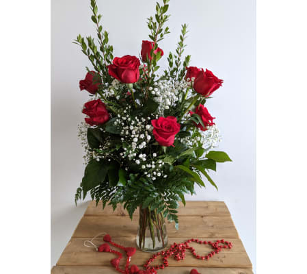 Classic Love - Dozen Red Roses