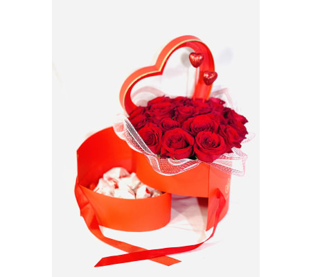Two level heart box with fresh roses and chocolate