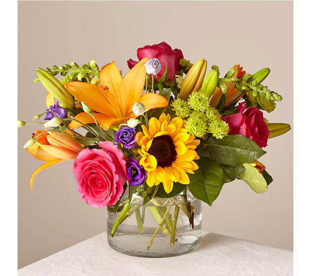 The FTD Best Day Classic Bouquet