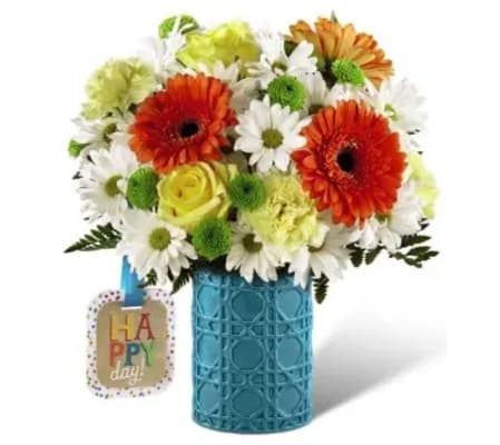 THE FTD® HAPPY DAY ™ BOUQUET BY HALLMARK
