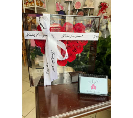 16 Preserved Red Roses Music Box