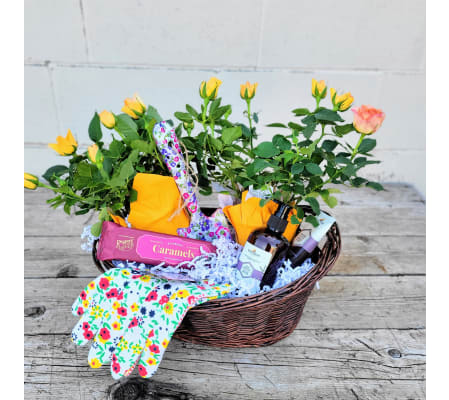 Gardener's Delight Gift Basket