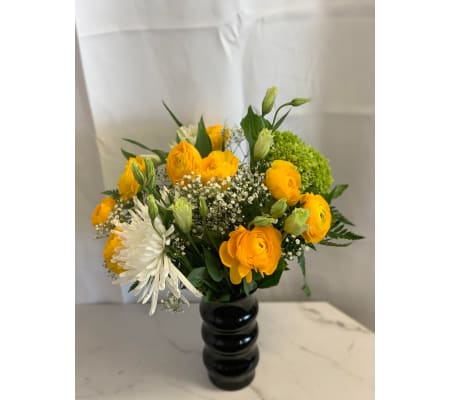 The Ranunculus Dreamer Bouquet (Yellows)