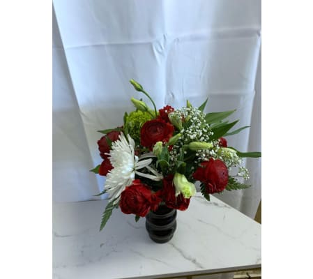 Red Ranunculus Dreamer Bouquet