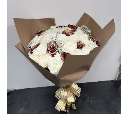 Ramo Buchon White And Gold