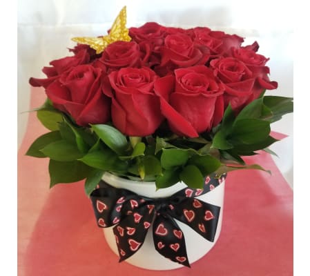 VALENTINE'S DAY 16 ROSES IN CYLINDER VASE